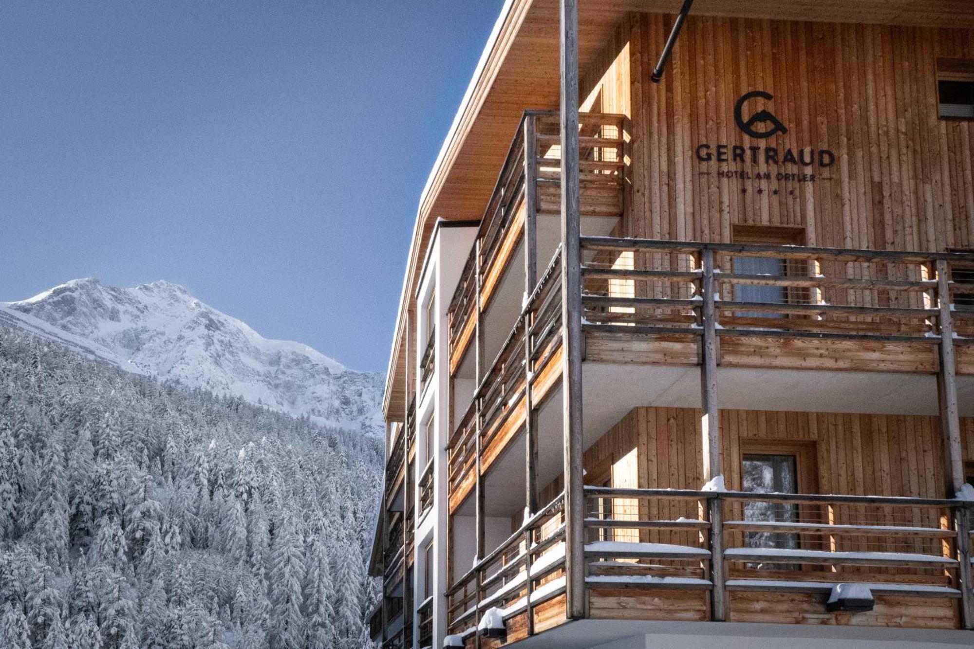 Hotel Gertraud Solda Bagian luar foto