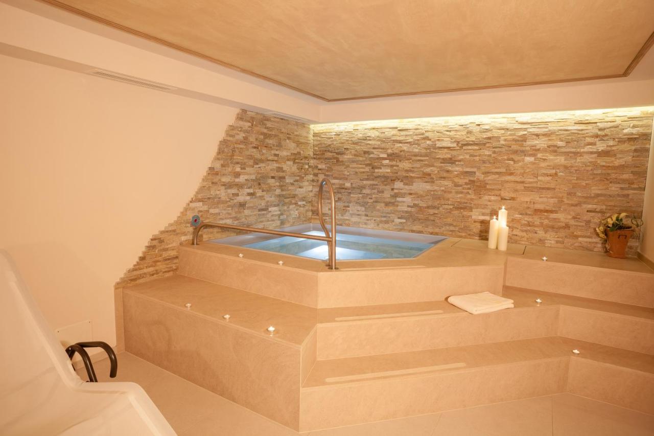 Hotel Gertraud Solda Bagian luar foto